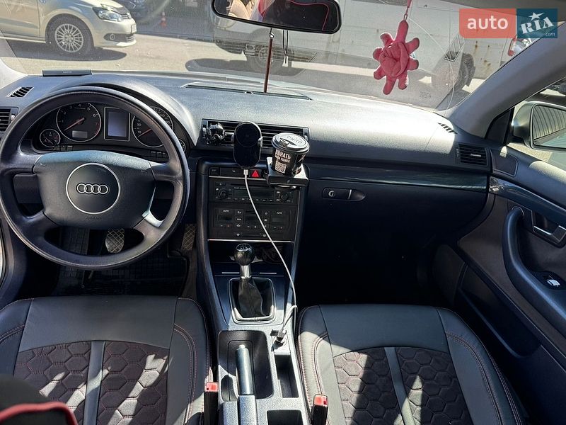 Седан Audi A4 2001 в Виннице