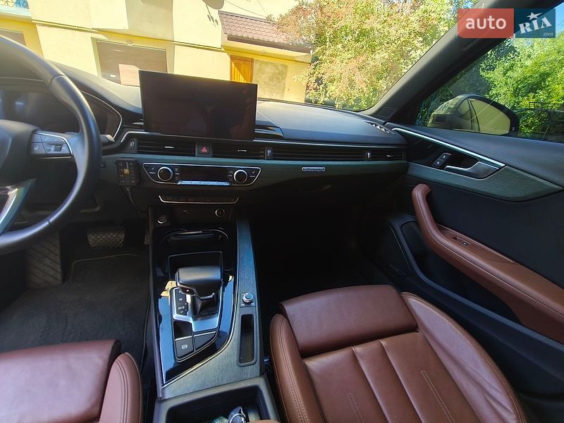 Седан Audi A4 2023 в Івано-Франківську