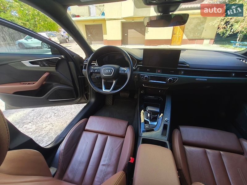 Седан Audi A4 2023 в Івано-Франківську
