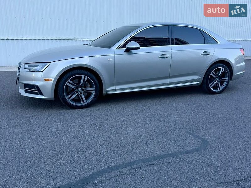 Седан Audi A4 2017 в Луцке