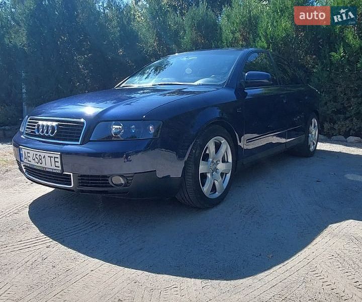 Седан Audi A4 2001 в Днепре
