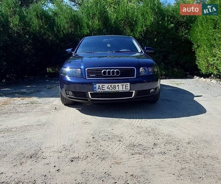 Седан Audi A4 2001 в Днепре