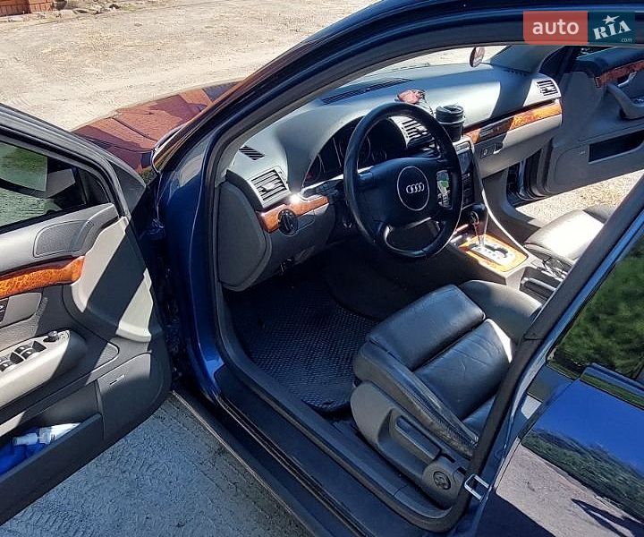 Седан Audi A4 2001 в Днепре