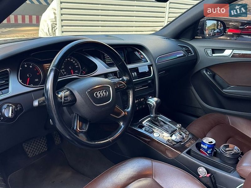 Седан Audi A4 2013 в Киеве
