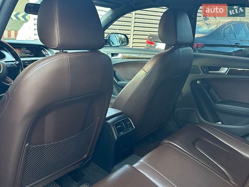 Седан Audi A4 2013 в Киеве