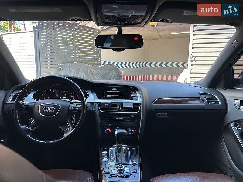 Седан Audi A4 2013 в Киеве