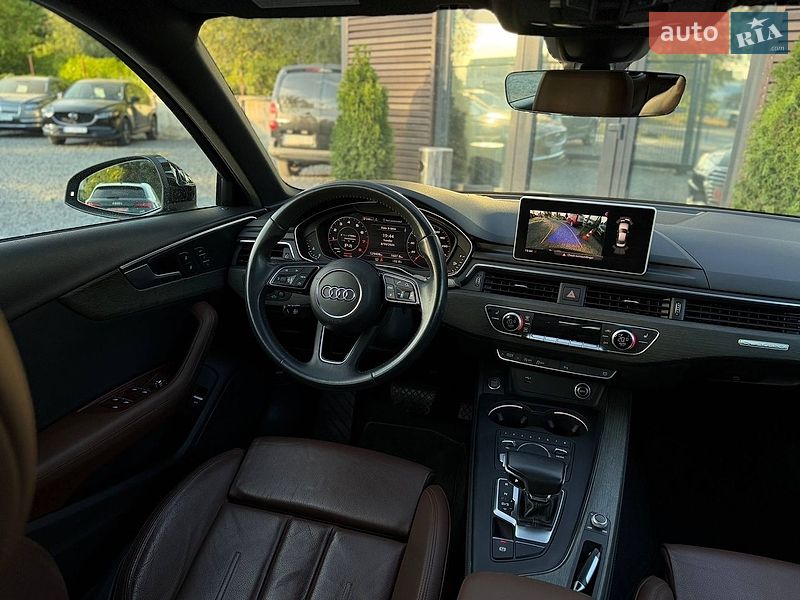 Седан Audi A4 2019 в Львове