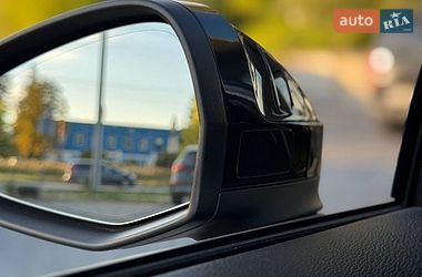 Седан Audi A4 2019 в Львове