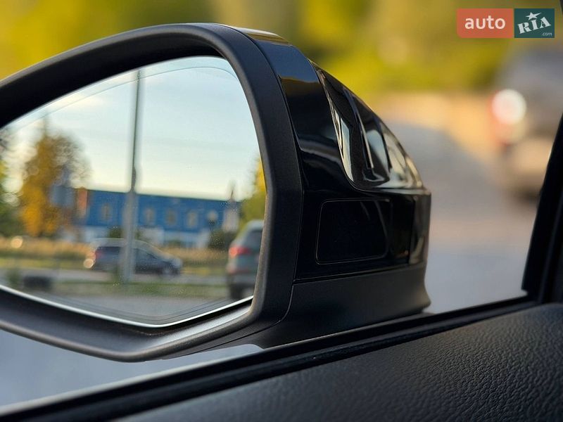 Седан Audi A4 2019 в Львове