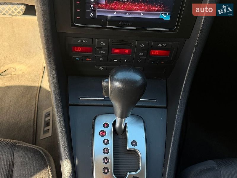 Седан Audi A4 2006 в Кривом Роге