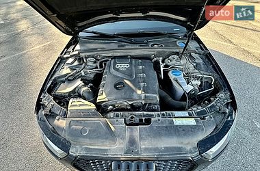 Седан Audi A4 2016 в Чернівцях