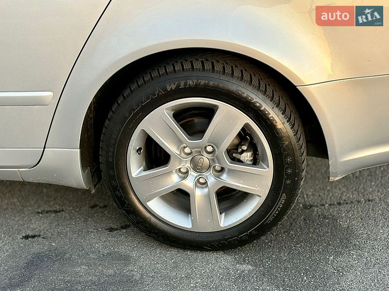 Седан Audi A4 2006 в Виннице