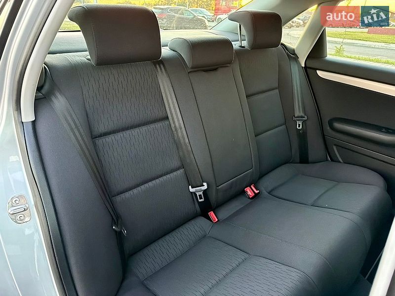 Седан Audi A4 2006 в Вінниці