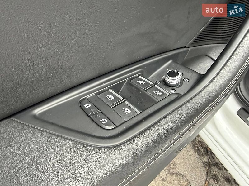 Седан Audi A4 2022 в Днепре