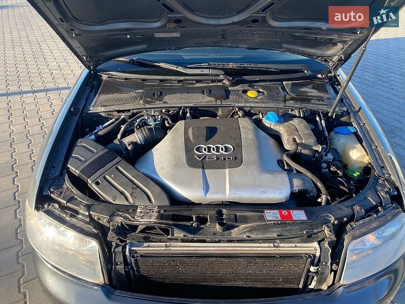 Седан Audi A4 2002 в Одессе