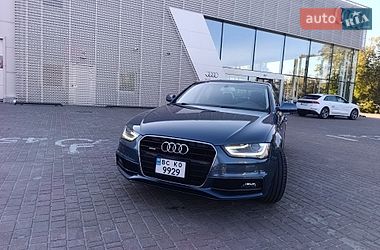 Седан Audi A4 2014 в Львове