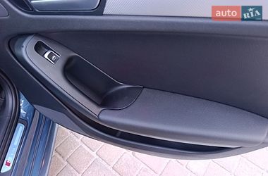 Седан Audi A4 2014 в Львові