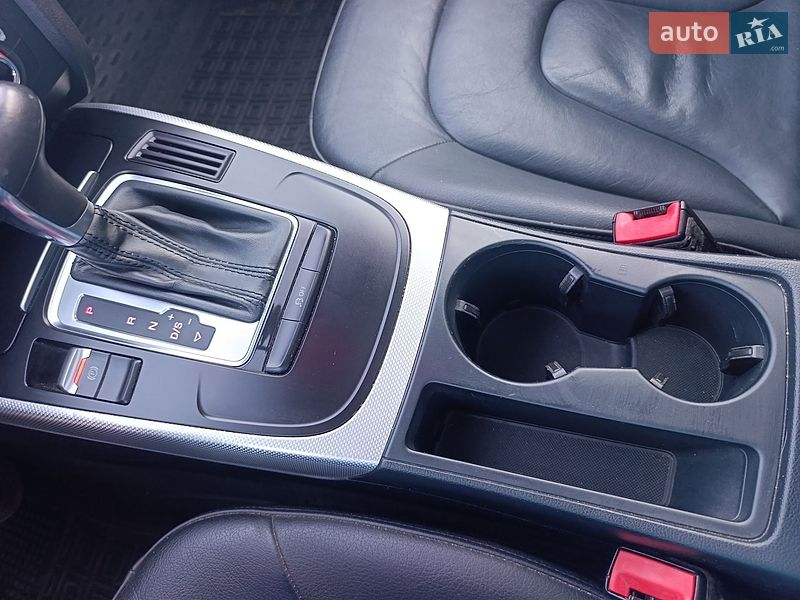 Седан Audi A4 2014 в Львові