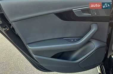 Седан Audi A4 2018 в Харкові