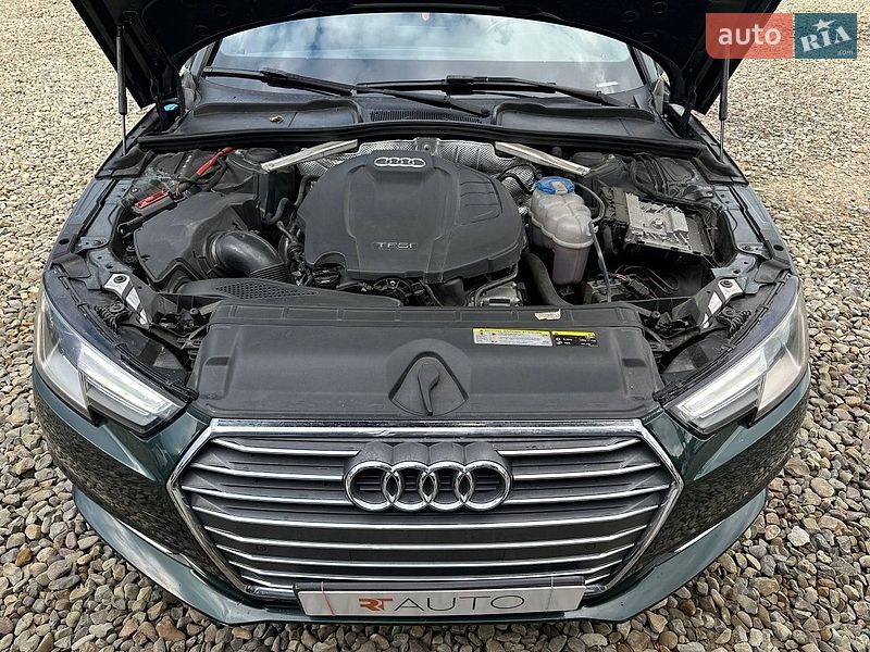 Седан Audi A4 2016 в Львове