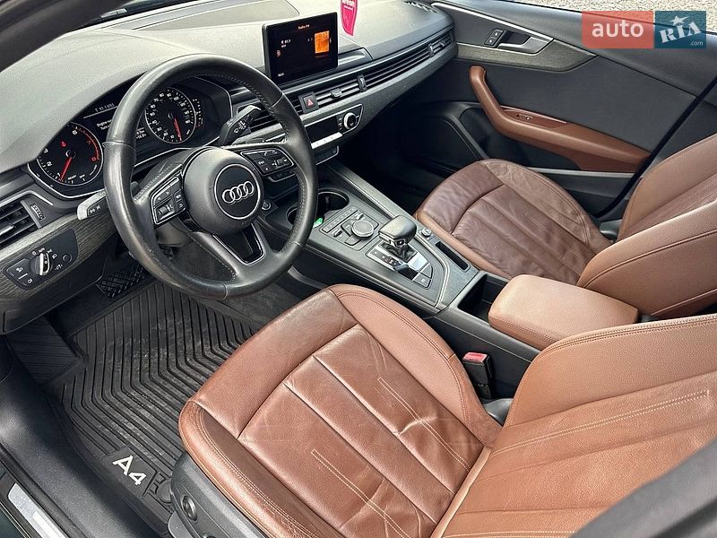 Седан Audi A4 2016 в Львове
