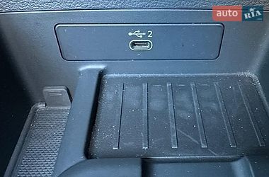 Универсал Audi A4 2020 в Киеве фото 38 Универсал Audi A4 2020 в Киеве