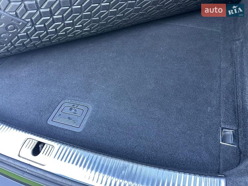 Универсал Audi A4 2020 в Киеве фото 43 Универсал Audi A4 2020 в Киеве