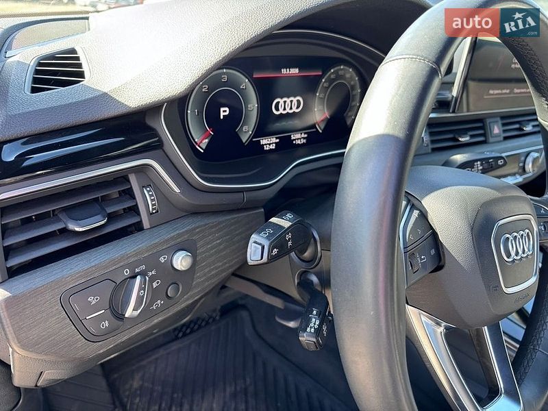 Универсал Audi A4 2021 в Киеве