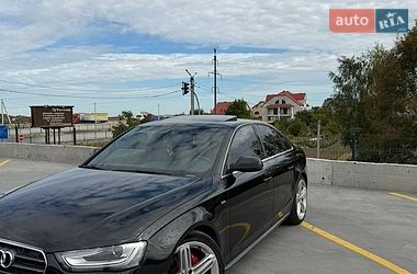 Седан Audi A4 2015 в Борщеві