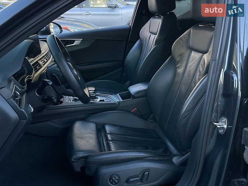 Седан Audi A4 2017 в Одессе
