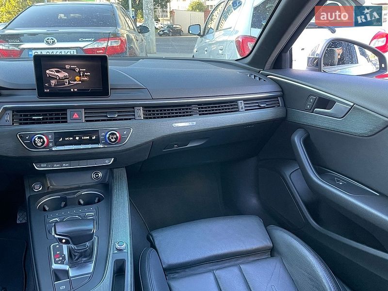 Седан Audi A4 2017 в Одессе