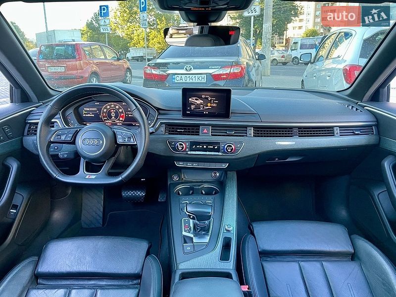 Седан Audi A4 2017 в Одессе