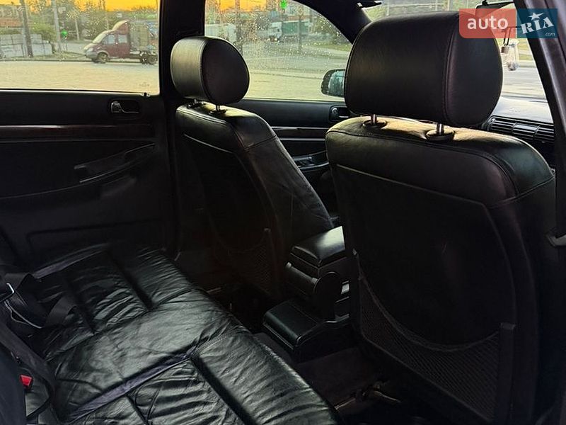 Седан Audi A4 1996 в Дніпрі
