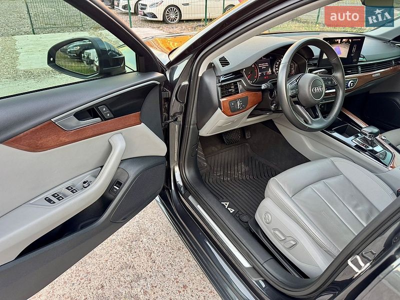 Седан Audi A4 2021 в Києві