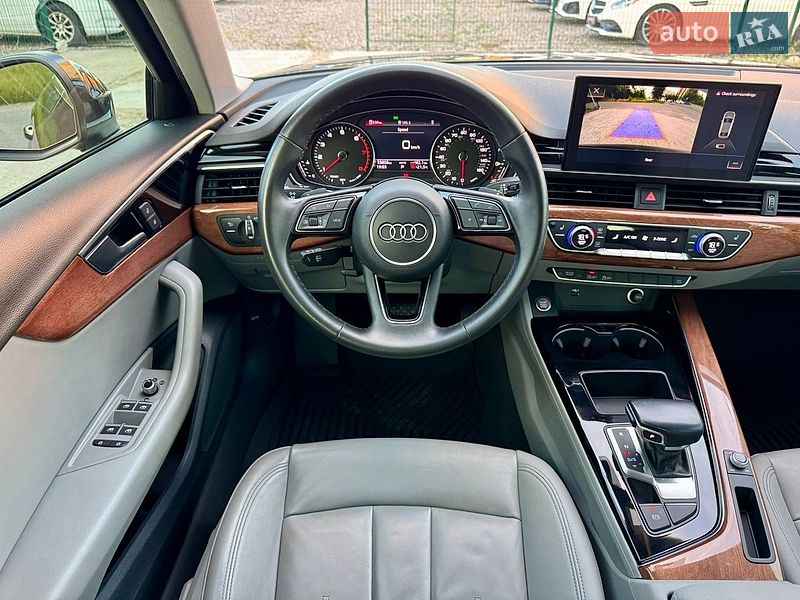 Седан Audi A4 2021 в Києві