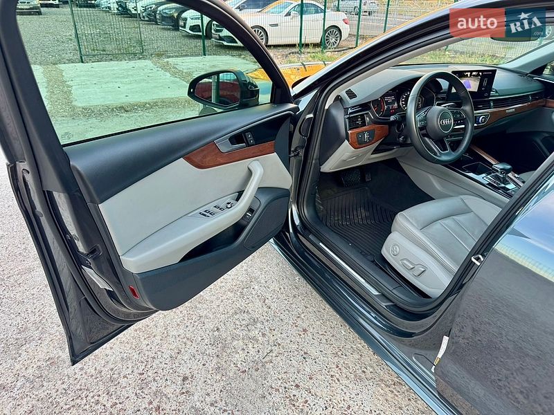 Седан Audi A4 2021 в Києві