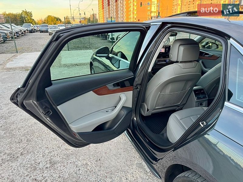 Седан Audi A4 2021 в Києві