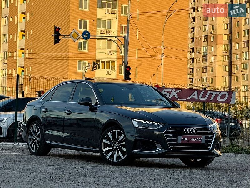 Седан Audi A4 2021 в Києві