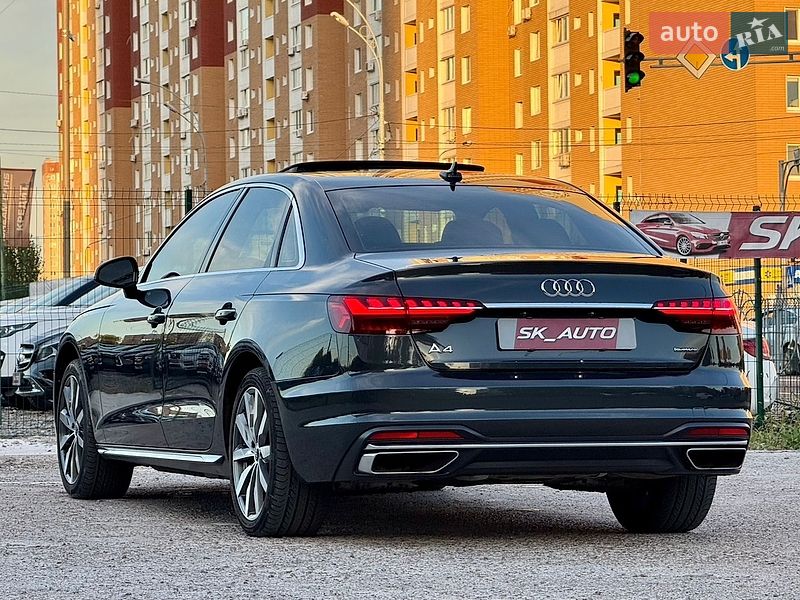 Седан Audi A4 2021 в Києві
