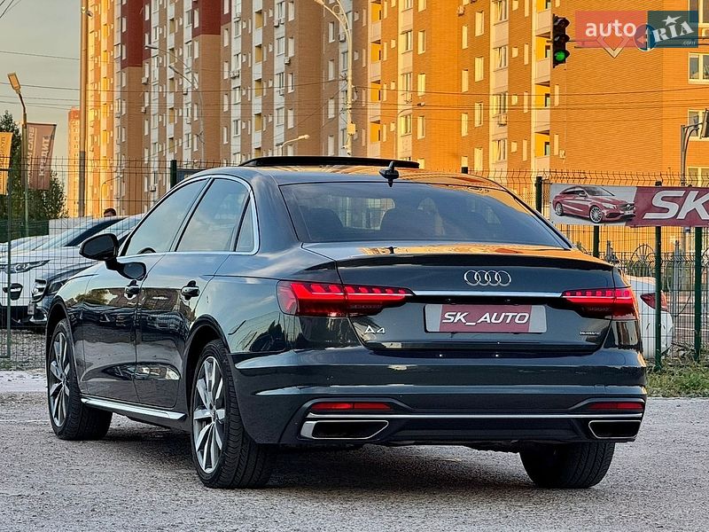 Седан Audi A4 2021 в Києві