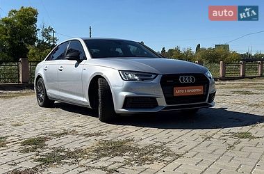 Седан Audi A4 2018 в Кропивницькому