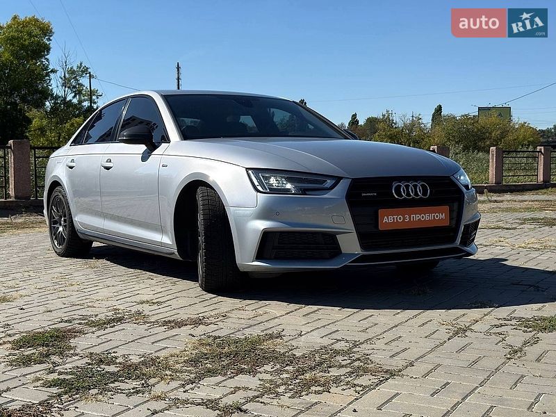 Седан Audi A4 2018 в Кропивницькому