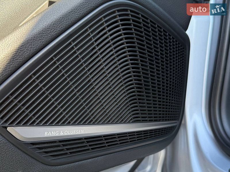 Седан Audi A4 2018 в Кропивницькому