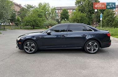Седан Audi A4 2017 в Києві