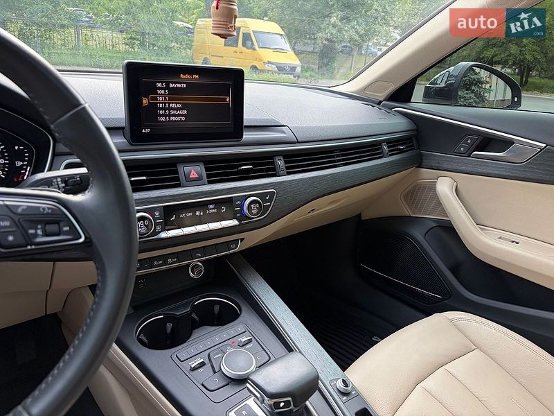 Седан Audi A4 2017 в Києві