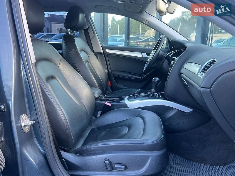Седан Audi A4 2010 в Киеве