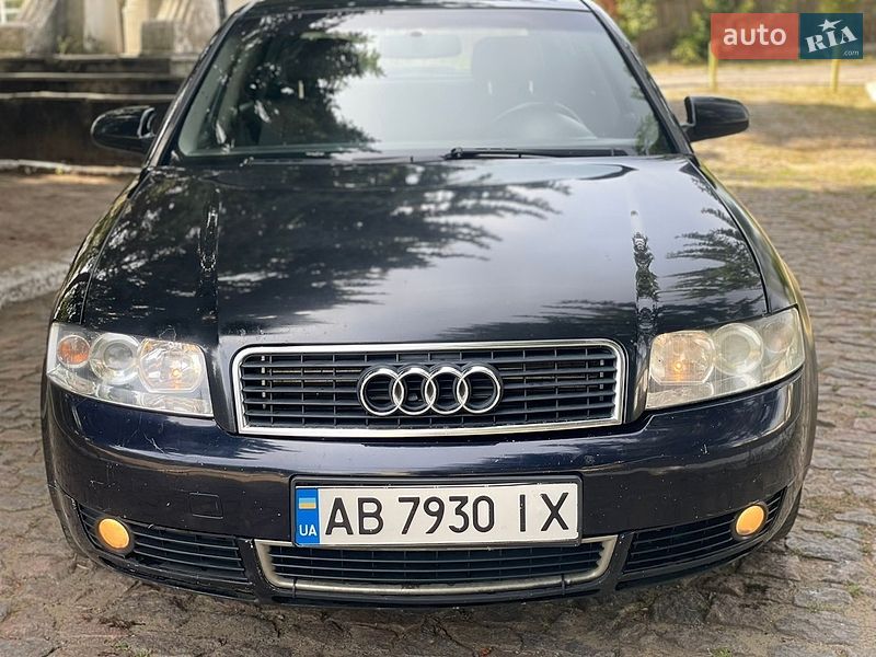 Седан Audi A4 2003 в Тульчине