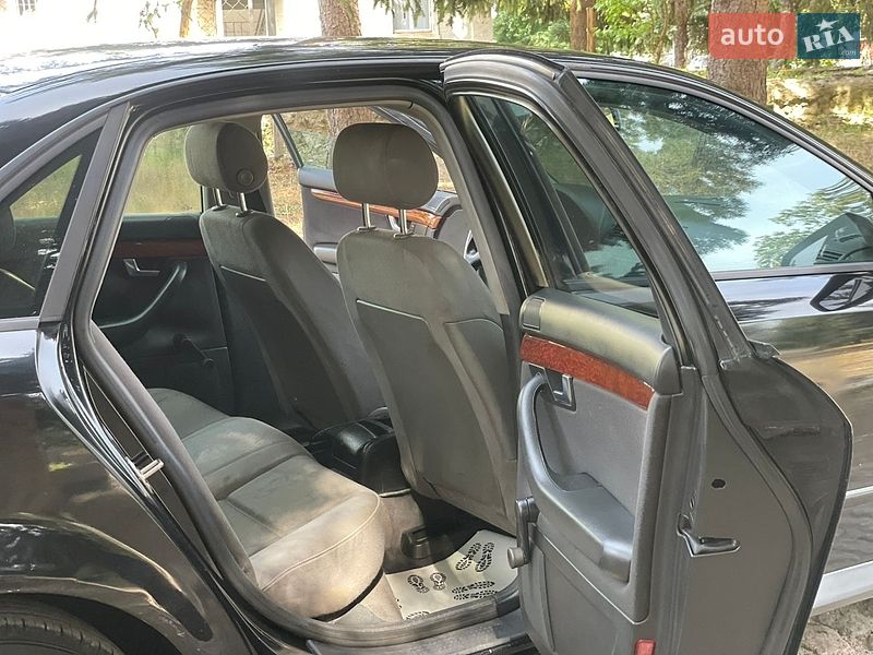 Седан Audi A4 2003 в Тульчине