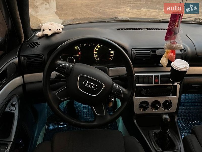 Седан Audi A4 1996 в Ходорове