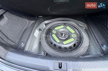 Седан Audi A4 2014 в Луцке